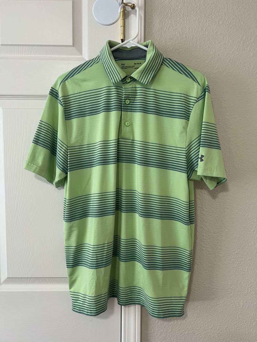 Under Armour HeatGear Green Striped Loose Fit Polo Shirt Size Medium